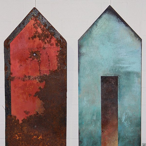 Häuser / 2012 - Acrylfarbe, Sand auf oxydiertem Eisen, Stahlplatte und MDF, each 34*75 cm
